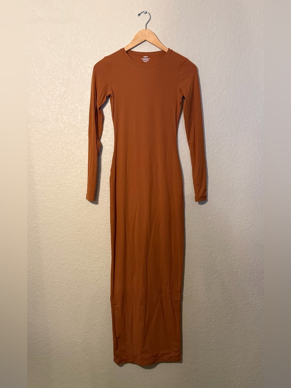 Skims Fits Everybody Crew Neck Long Sleeve Maxi Dress in Rust, Sz SM